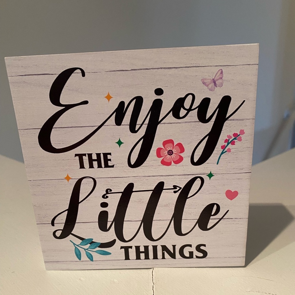Decorative Sign with Inspirational Quote